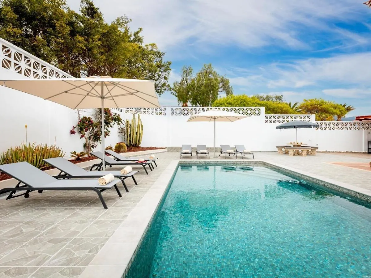 Exclusive Villa Olivia With Private Heated Pool Callao Salvaje