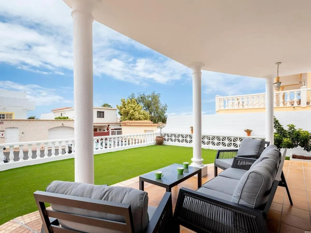 Exclusive Villa Olivia With Private Heated Pool كالاو سالفاجي