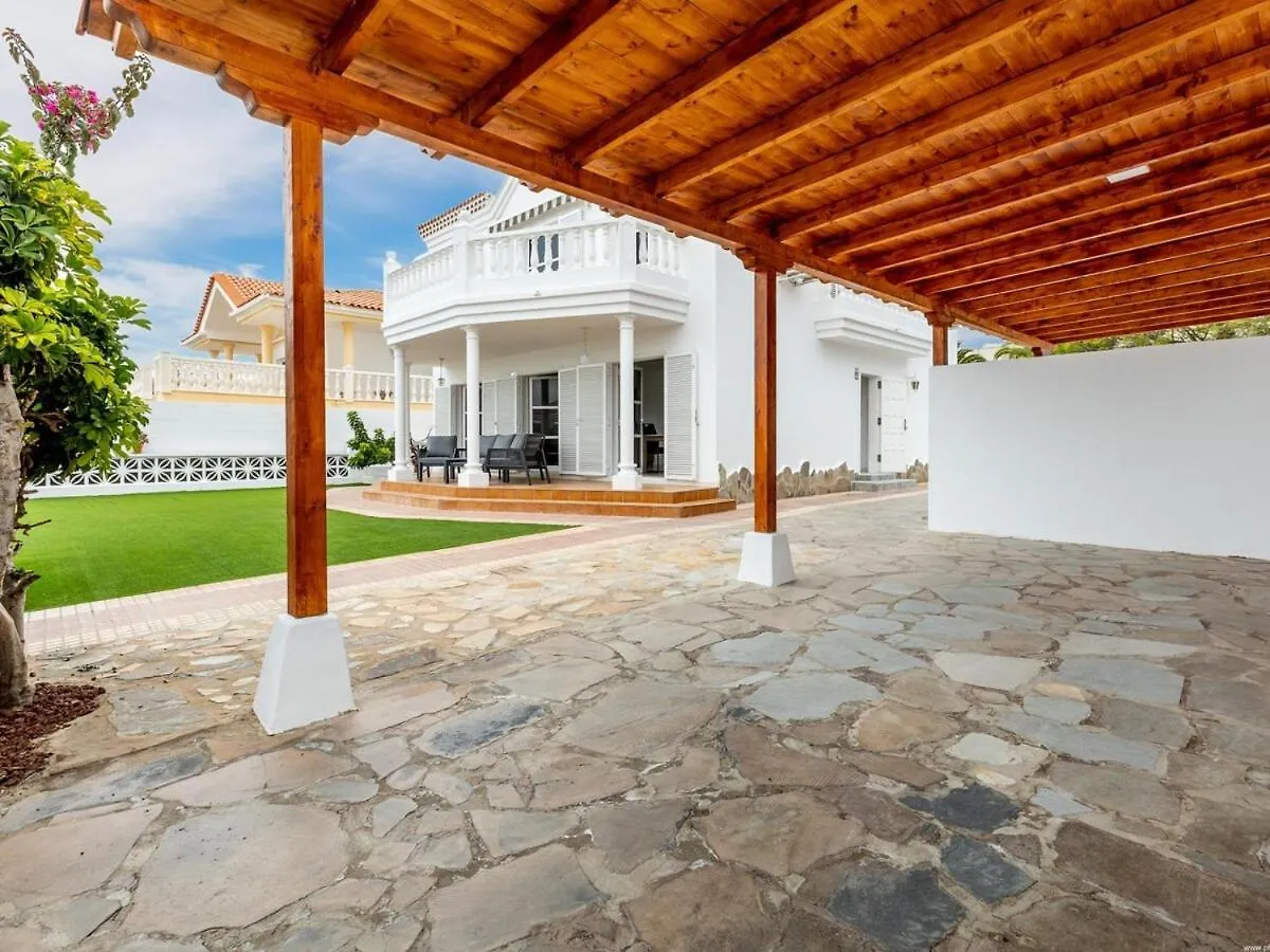 Exclusive Villa Olivia With Private Heated Pool كالاو سالفاجي