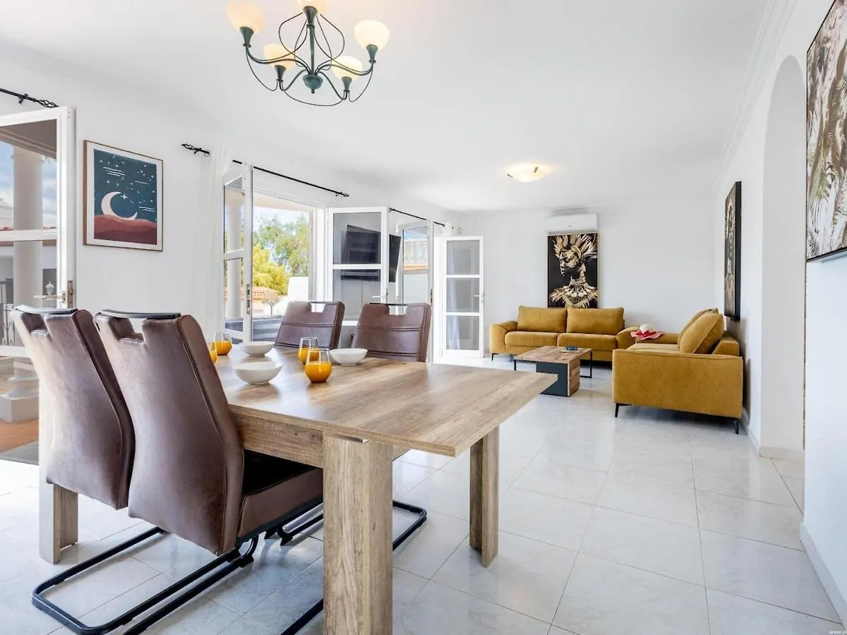 Exclusive Villa Olivia With Private Heated Pool كالاو سالفاجي