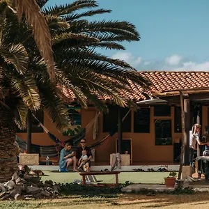 Surf House Hostal
