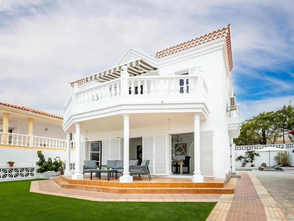 Exclusive Villa Olivia With Private Heated Pool Callao Salvaje 0*,  Spanien