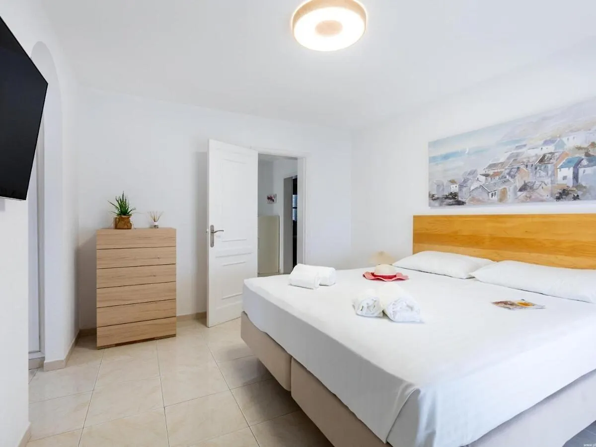 Exclusive Villa Olivia With Private Heated Pool Callao Salvaje 0*,  Spanien